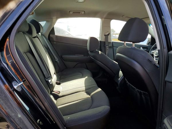 2016 KIA OPTIMA GL