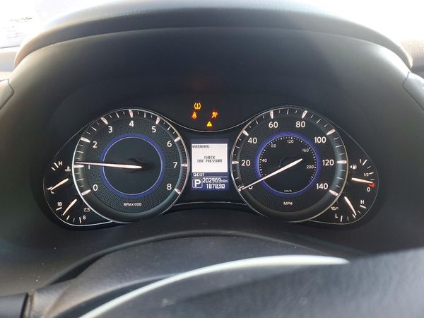 2016 INFINITI QX80