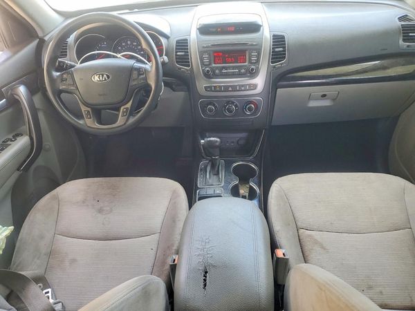 2014 KIA SORENTO Base/ LX