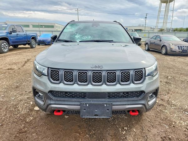 2024 JEEP COMPASS TRAILHAWK 4X4