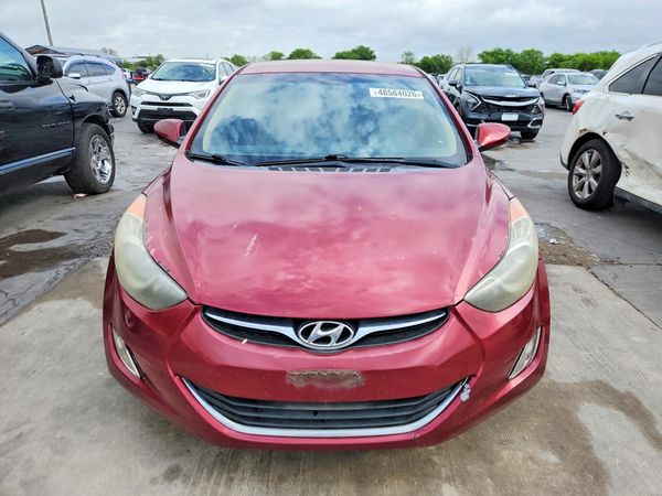2013 HYUNDAI ELANTRA