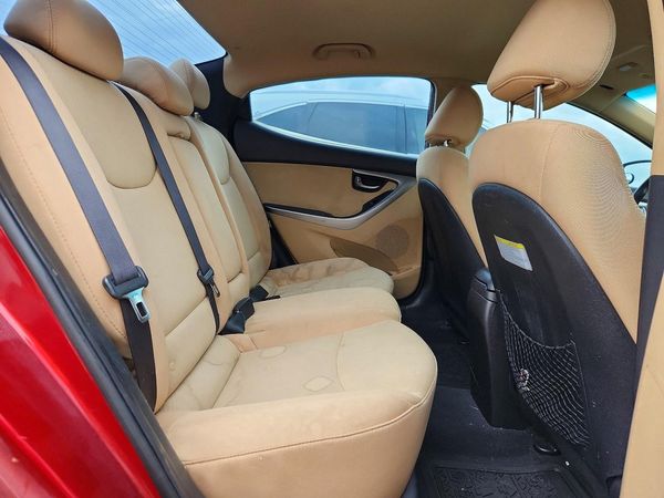 2013 HYUNDAI ELANTRA
