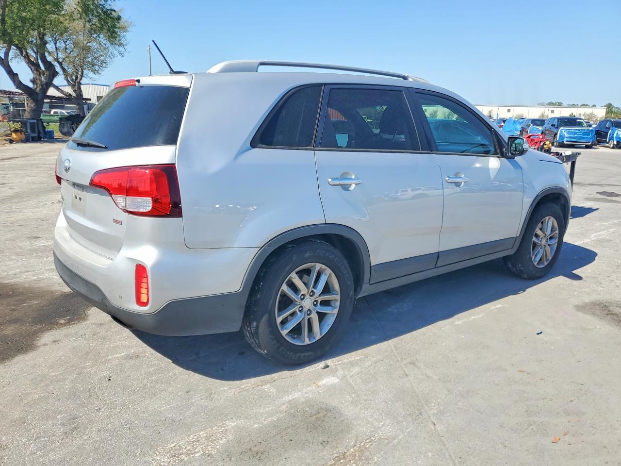 2014 KIA SORENTO Base/ LX