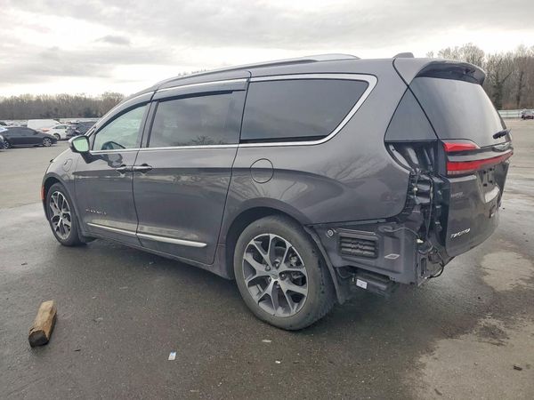 2022 CHRYSLER PACIFICA Pinnacle