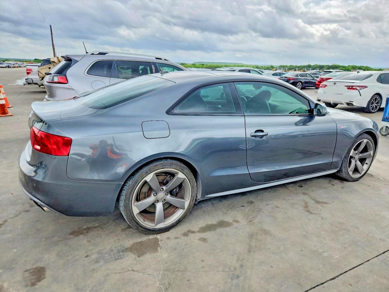 2015 AUDI S5 quattro Plus