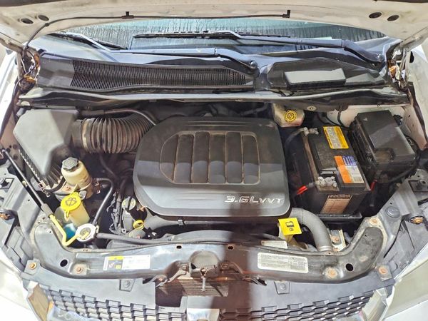 2014 DODGE GRAND CARAVAN SE