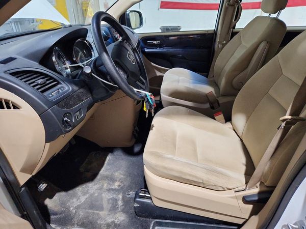 2014 DODGE GRAND CARAVAN SE