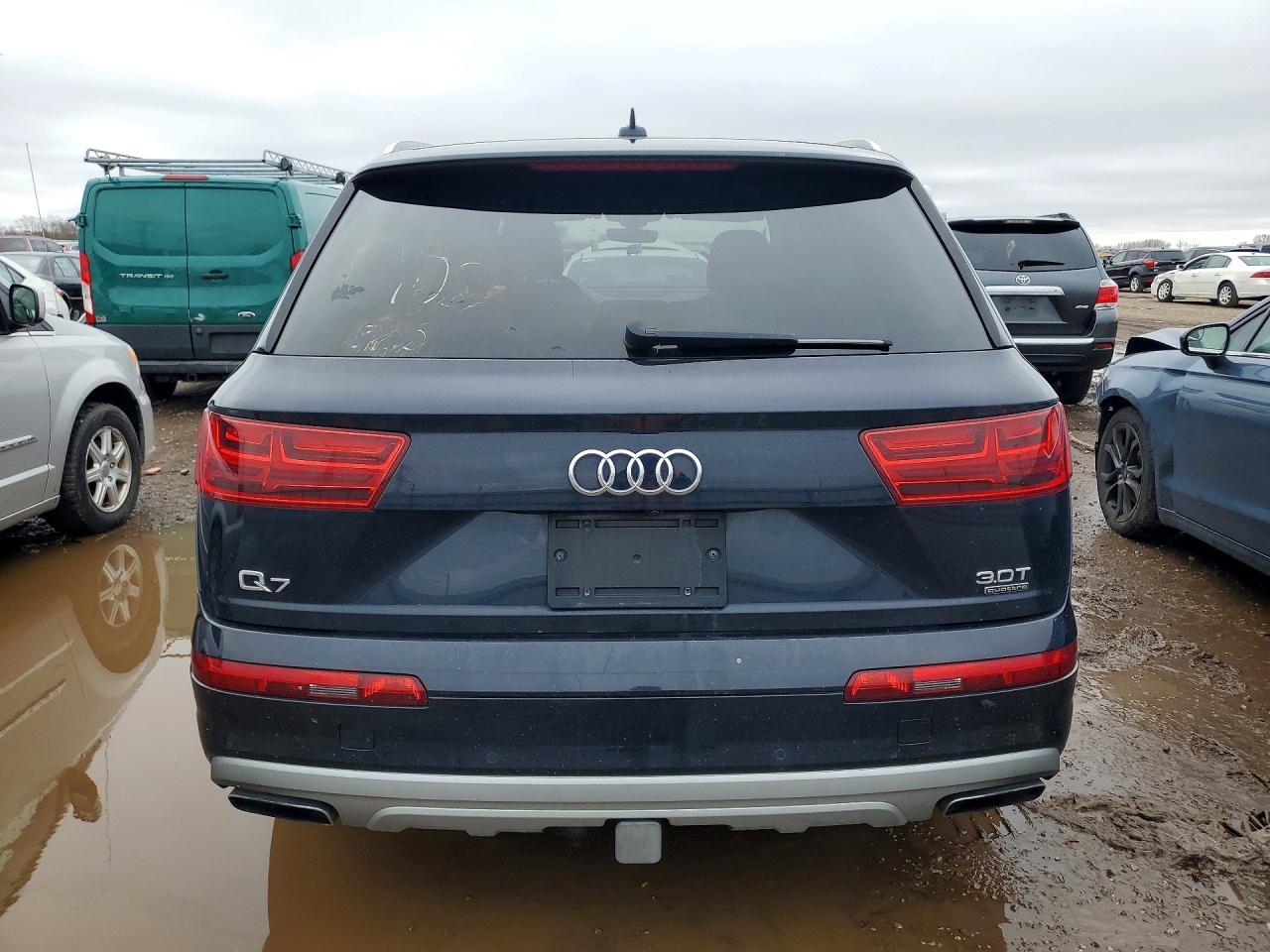 2017 AUDI Q7 quattro Premium Plus