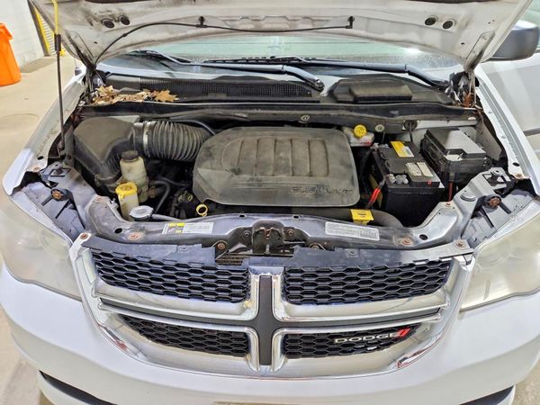 2014 DODGE GRAND CARAVAN SE