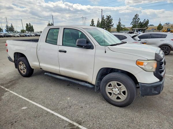 2015 TOYOTA TUNDRA SR5 Grade