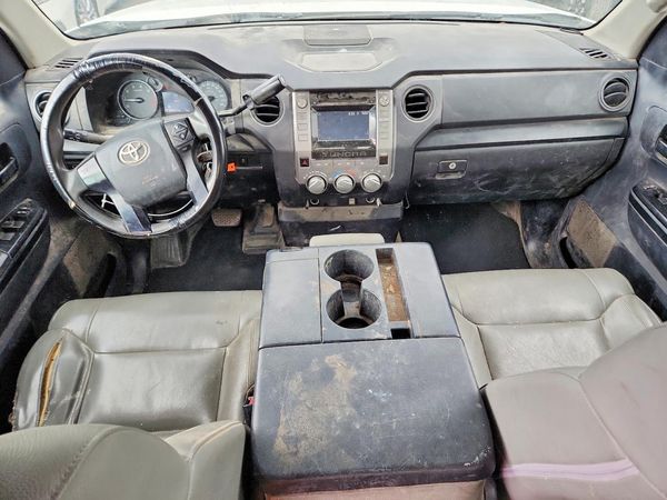 2015 TOYOTA TUNDRA SR5 Grade