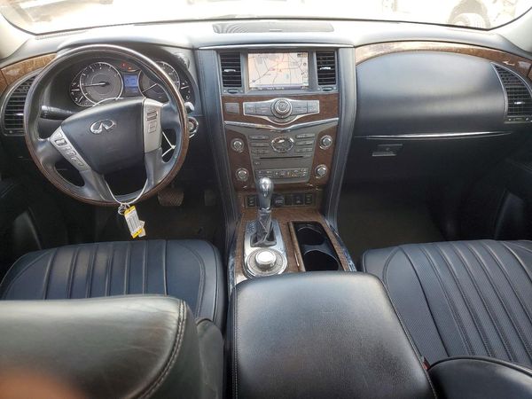 2017 INFINITI QX80