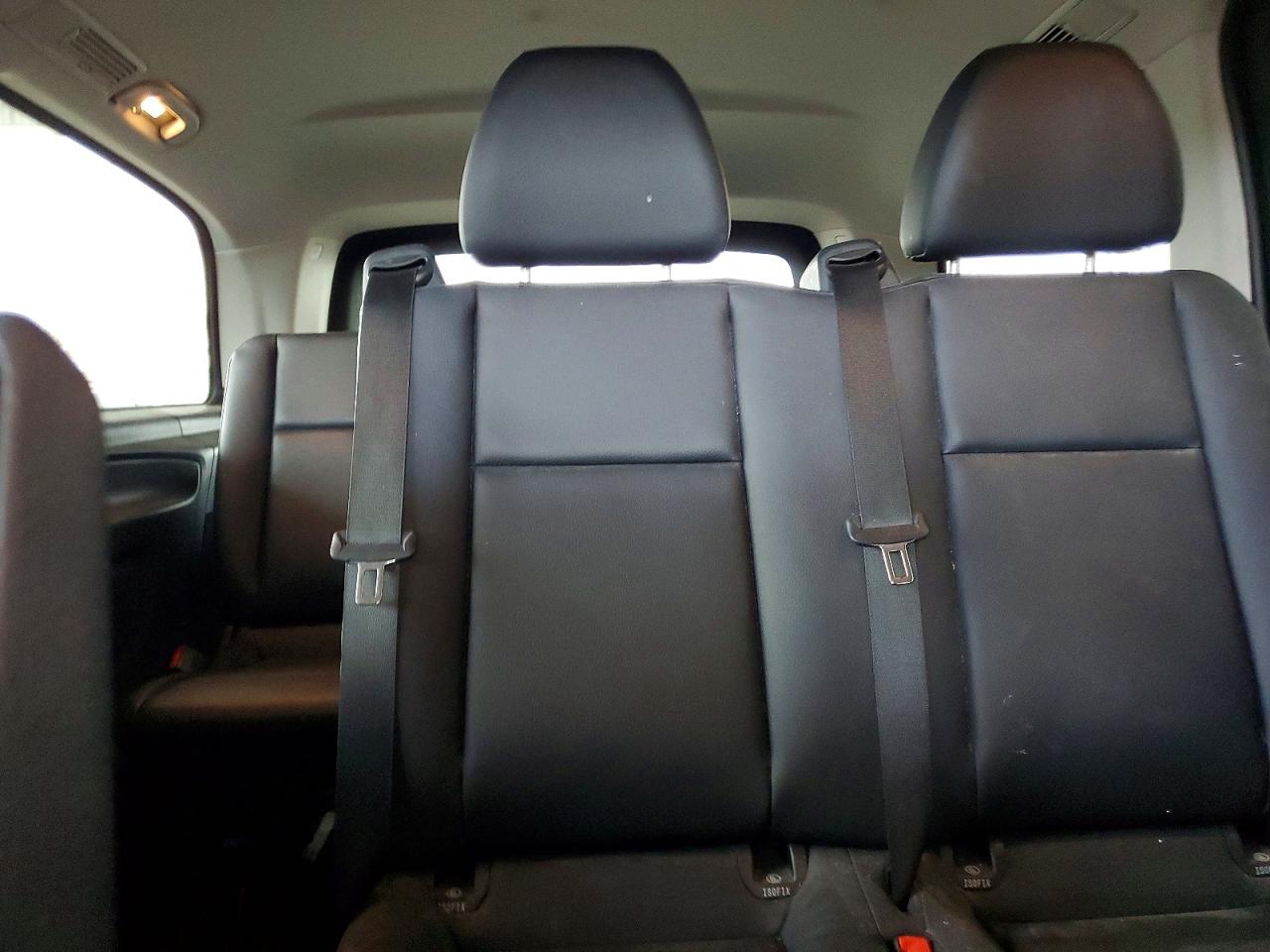 2016 MERCEDES-BENZ METRIS