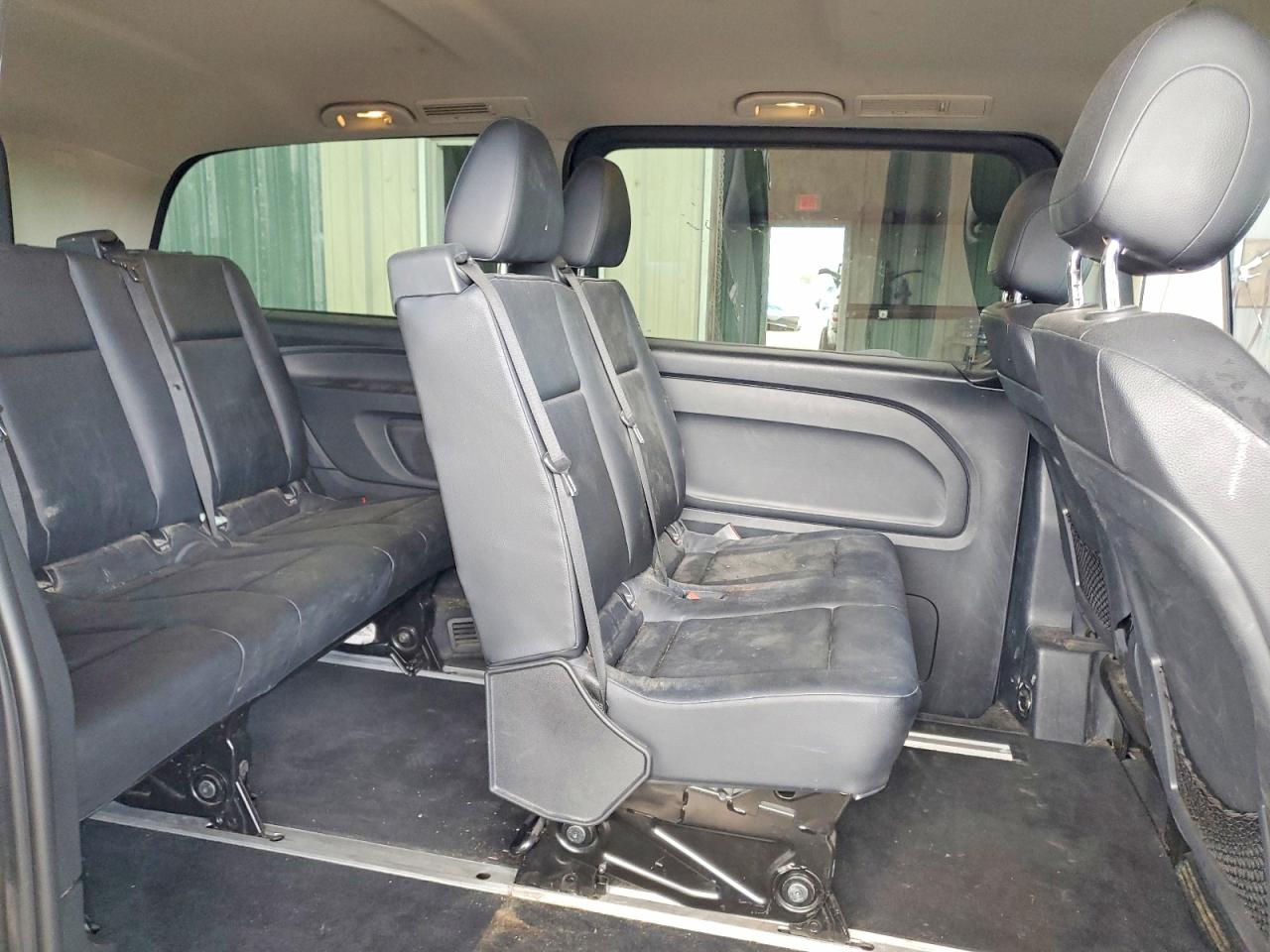 2016 MERCEDES-BENZ METRIS