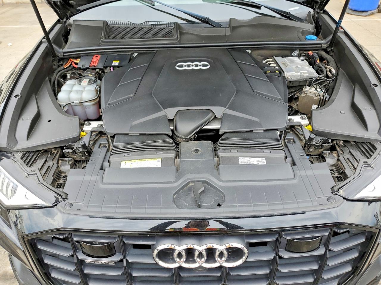 2019 AUDI Q8