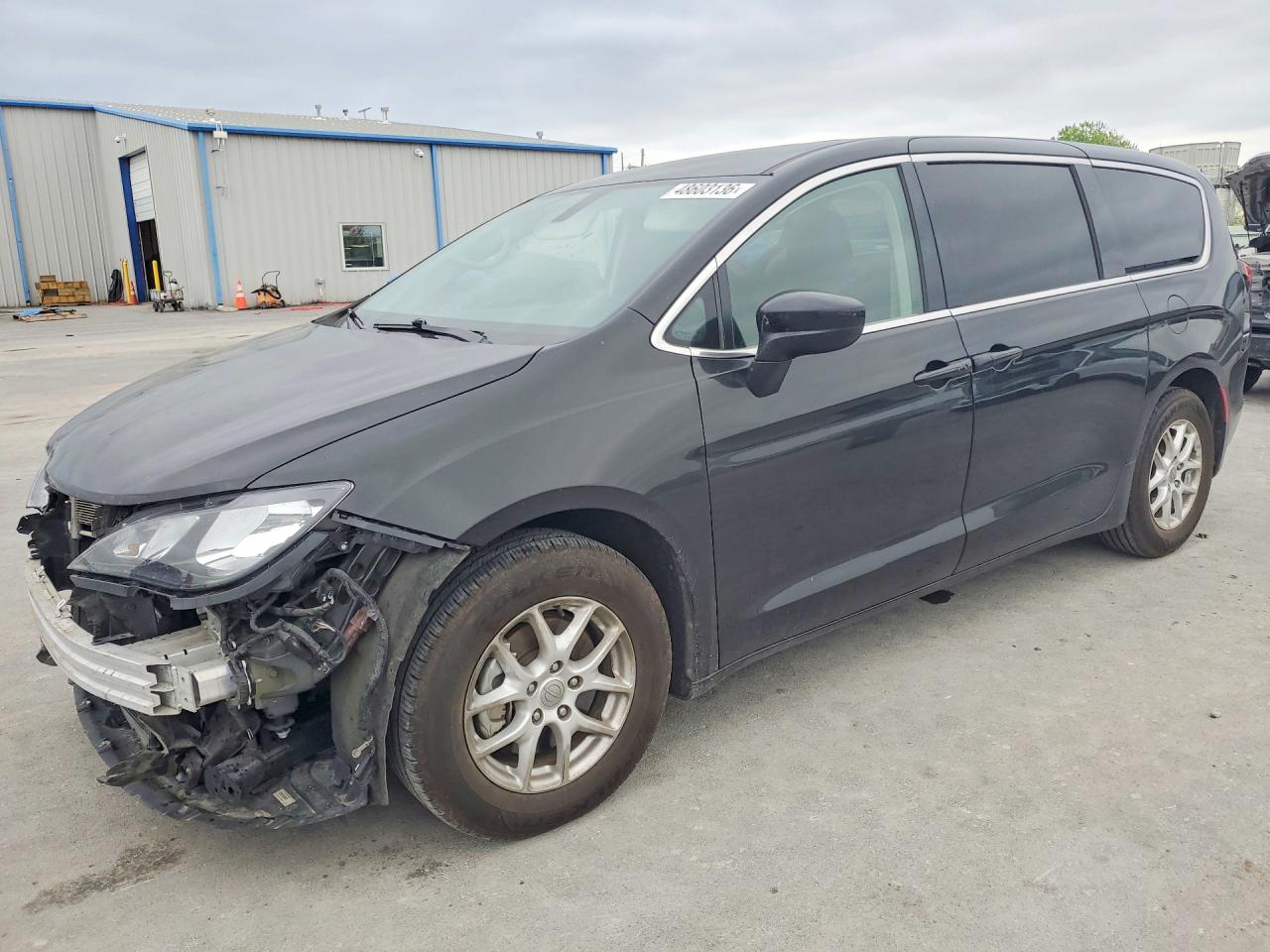 2020 CHRYSLER VOYAGER