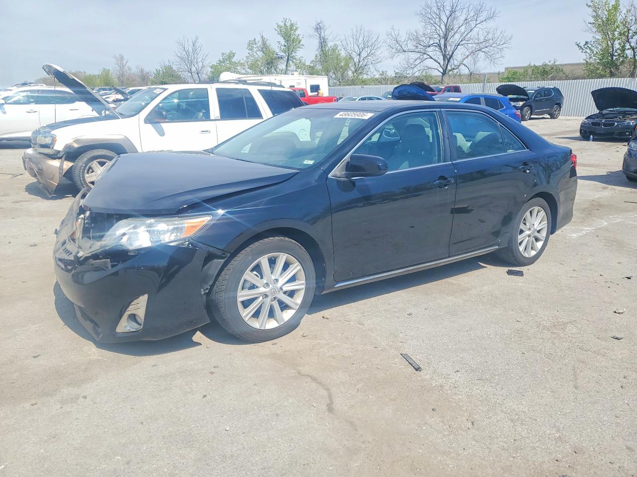 2012 TOYOTA CAMRY — Front 3/4