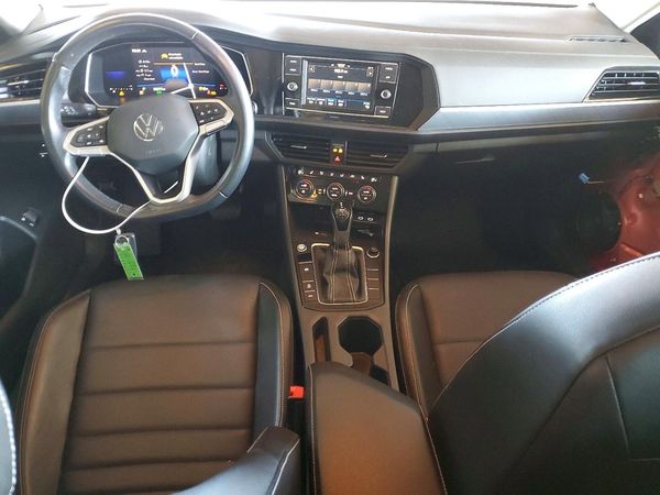 2022 VOLKSWAGEN JETTA SE w/ Sunroof