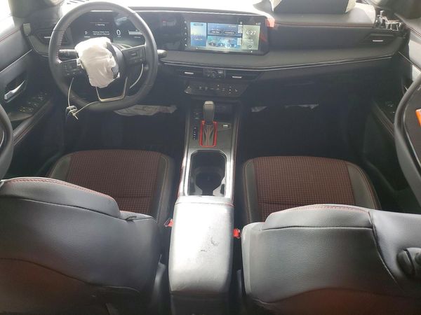 2025 NISSAN KICKS