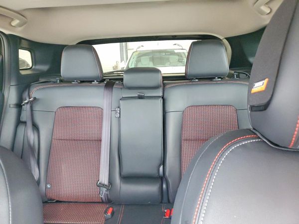 2025 NISSAN KICKS