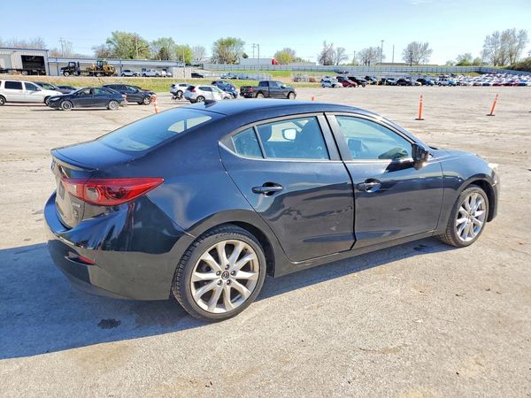 2016 MAZDA MAZDA3 SE