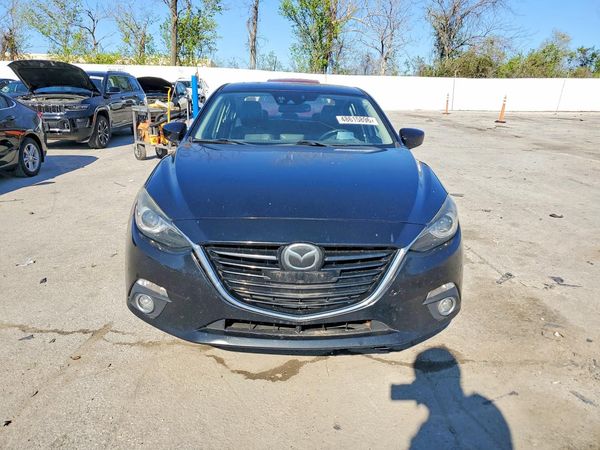 2016 MAZDA MAZDA3 SE