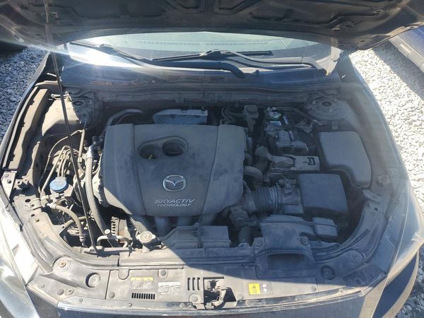 2016 MAZDA MAZDA3 SE