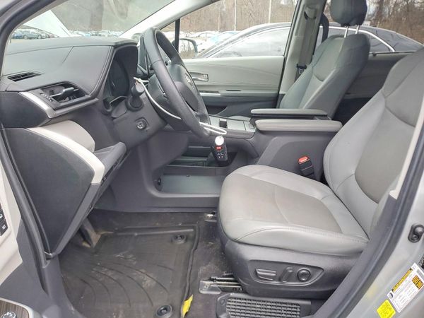 2024 TOYOTA SIENNA