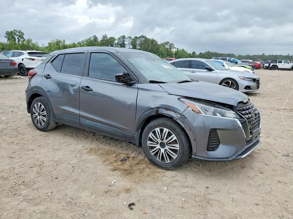 2021 NISSAN KICKS S