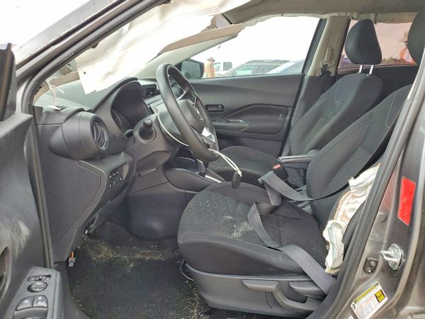 2021 NISSAN KICKS S