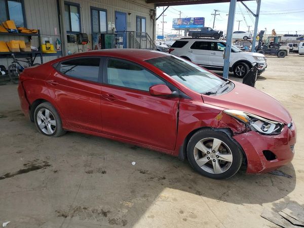 2013 HYUNDAI ELANTRA
