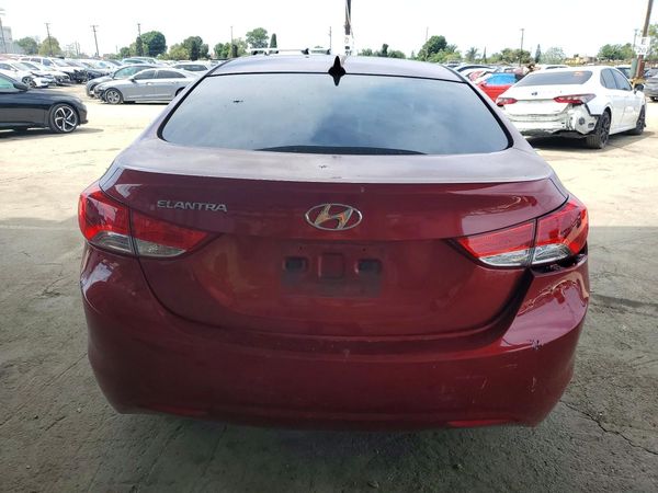 2013 HYUNDAI ELANTRA