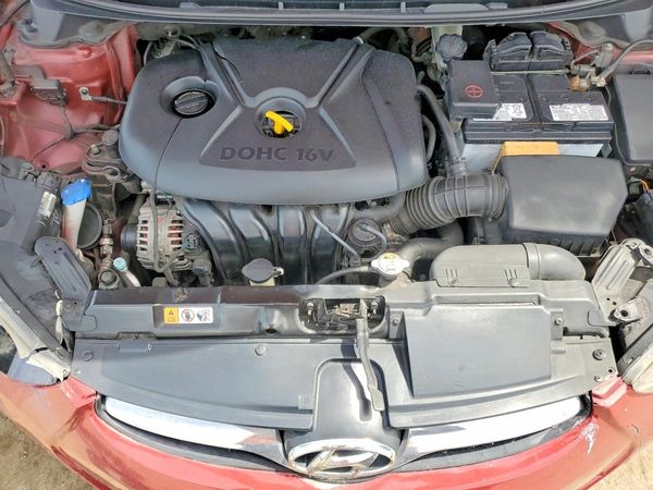2013 HYUNDAI ELANTRA