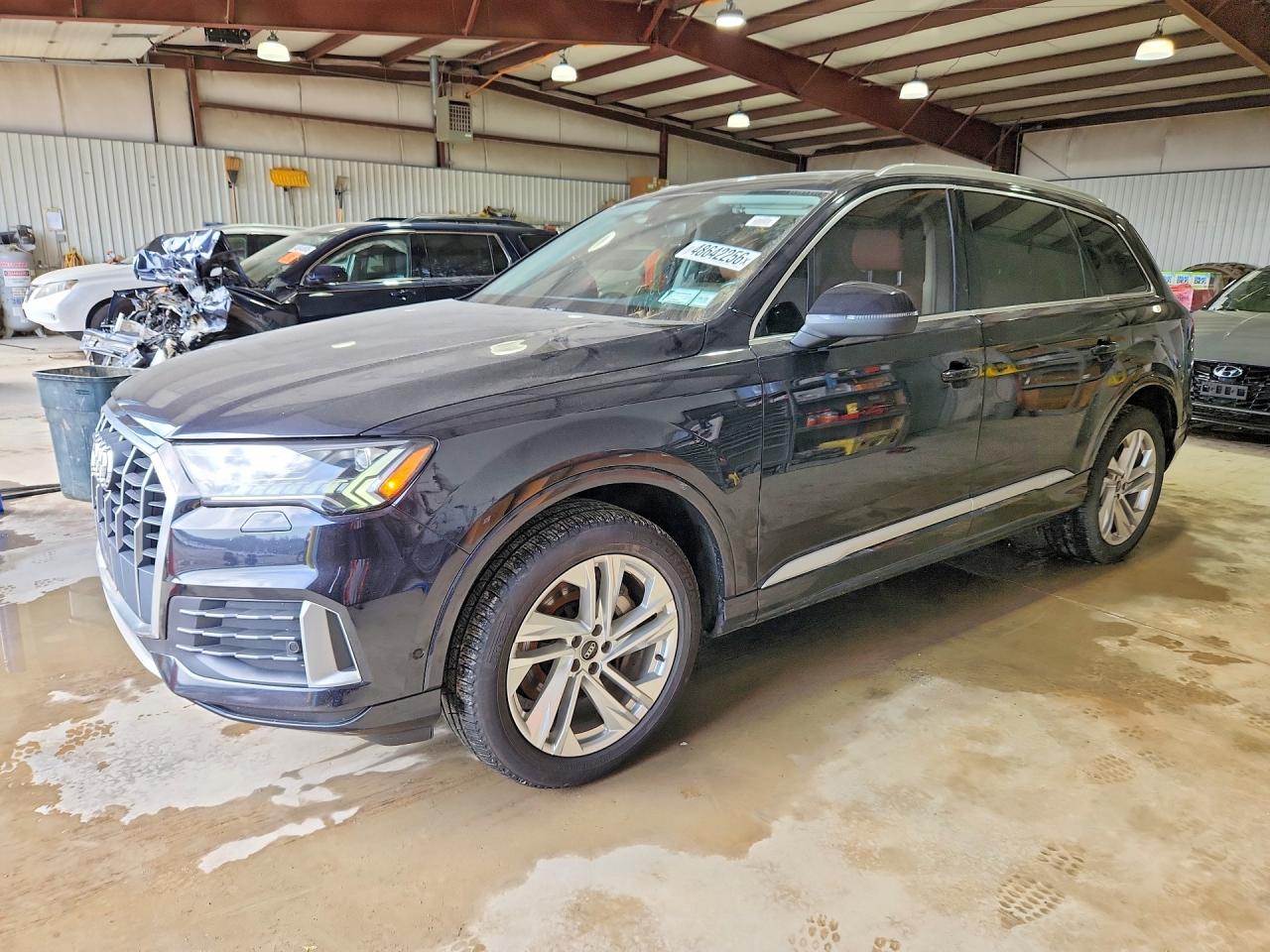 2021 AUDI Q7 quattro Premium Plus