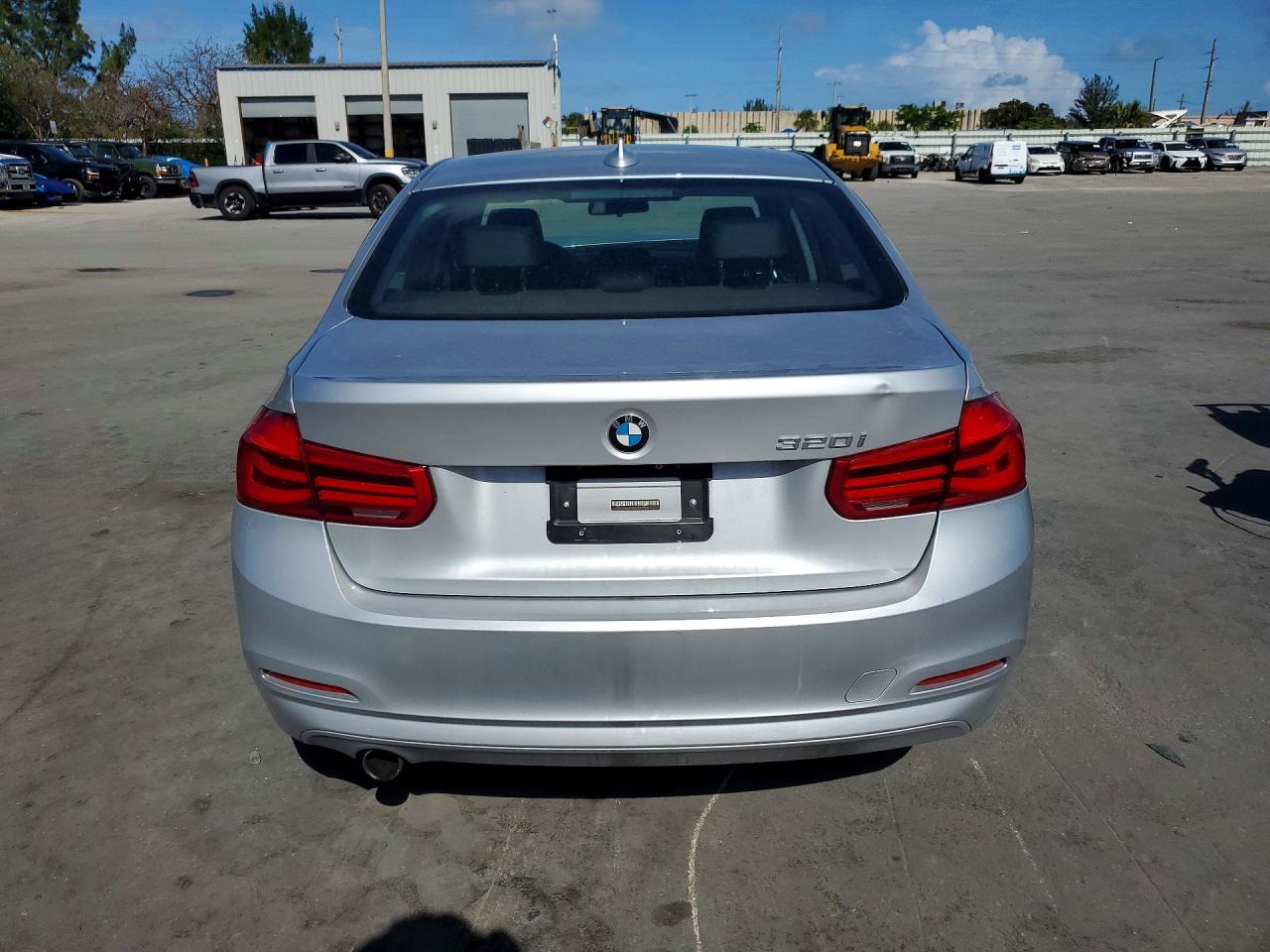2018 BMW 320 SA