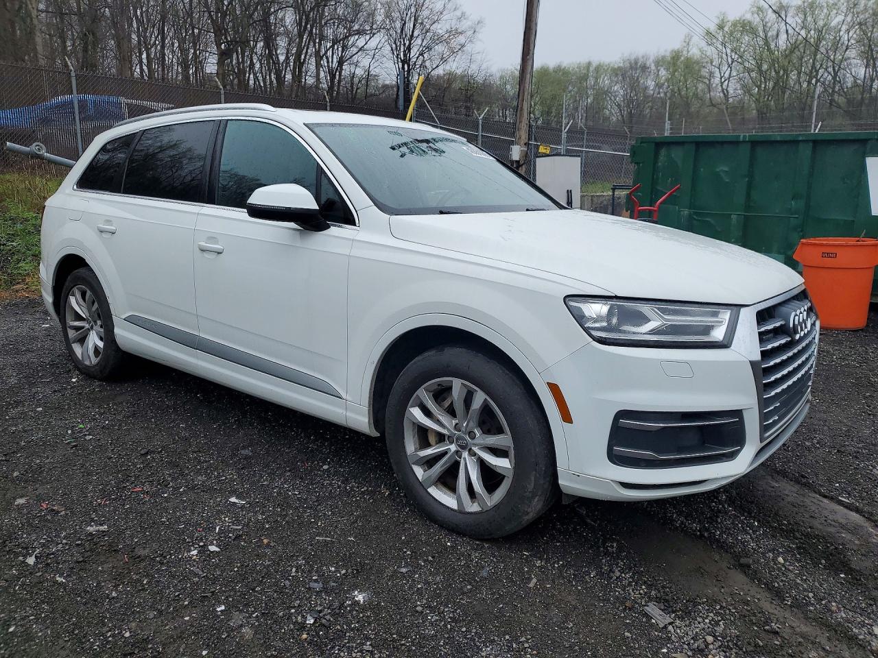 2017 AUDI Q7 quattro Premium Plus