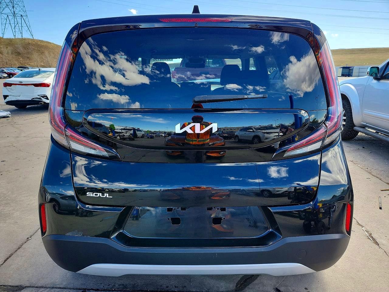 2025 KIA SOUL LX, S