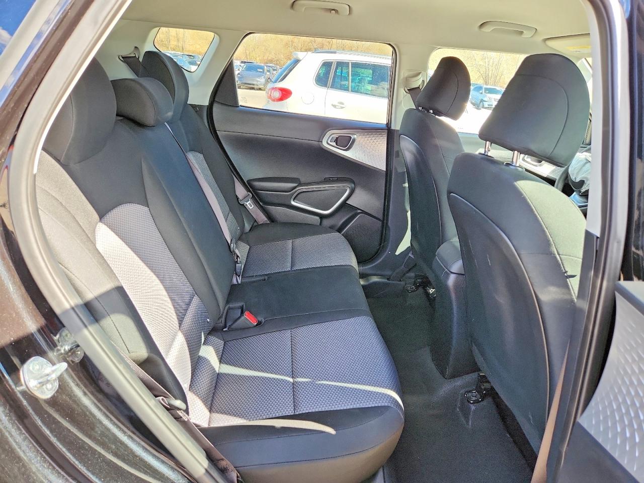 2025 KIA SOUL LX, S