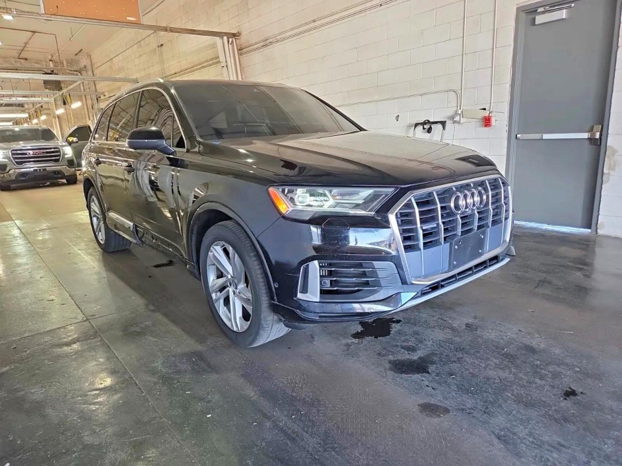 2020 AUDI Q7 quattro Premium Plus