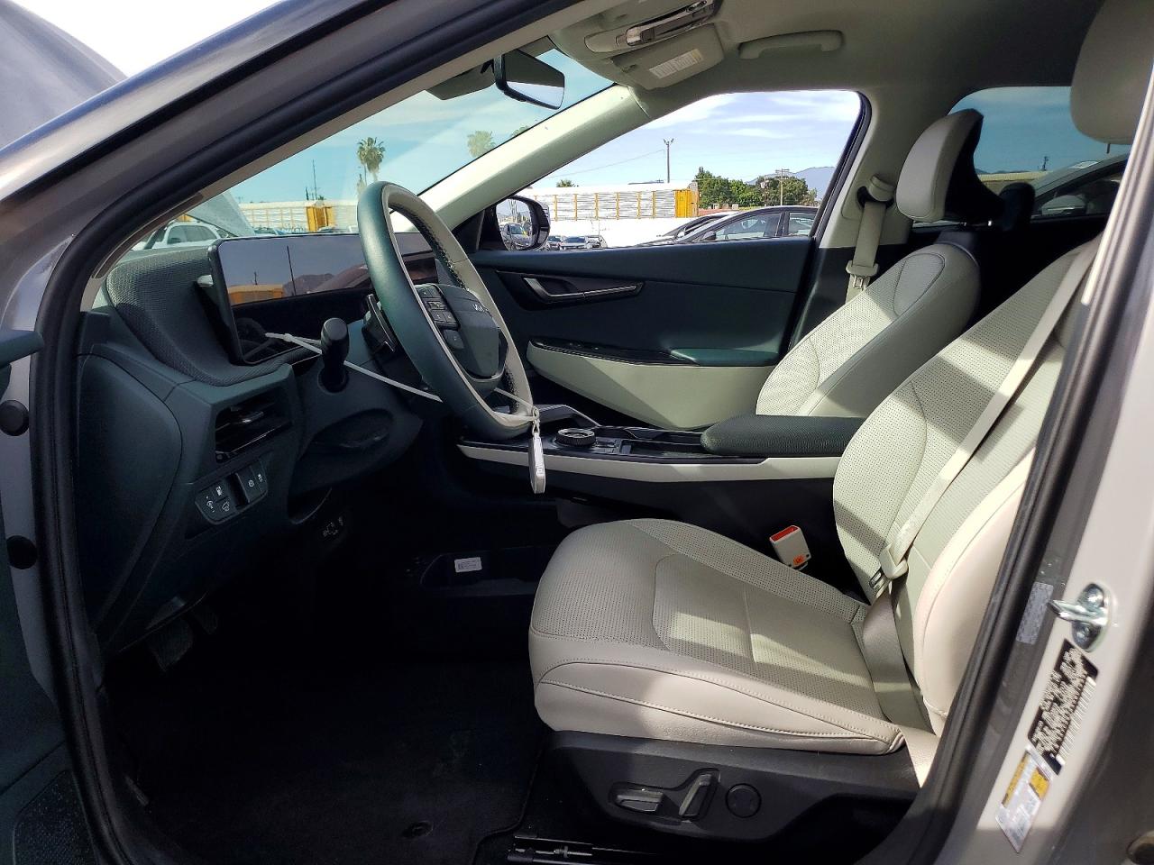 2025 KIA EV6