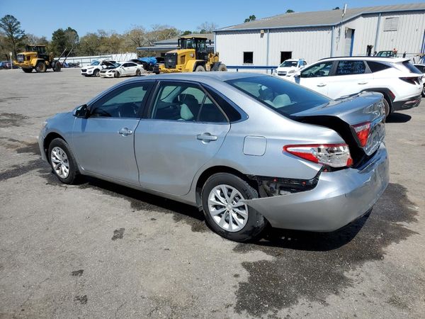 2016 TOYOTA CAMRY