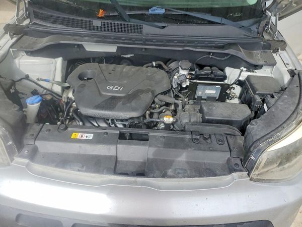2015 KIA SOUL GL(Middle-low grade) — Engine bay
