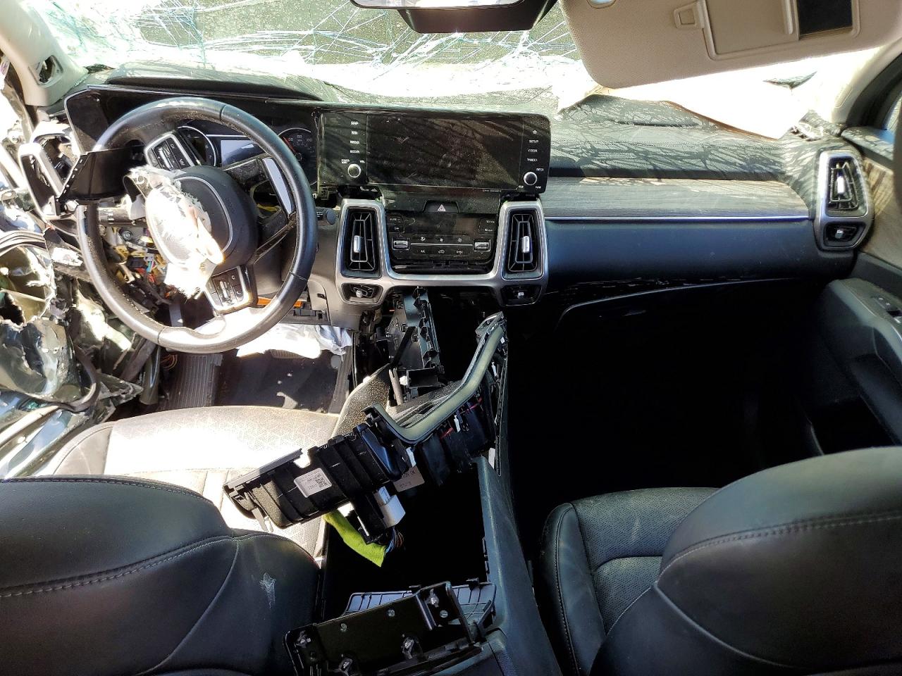 2022 KIA SORENTO S