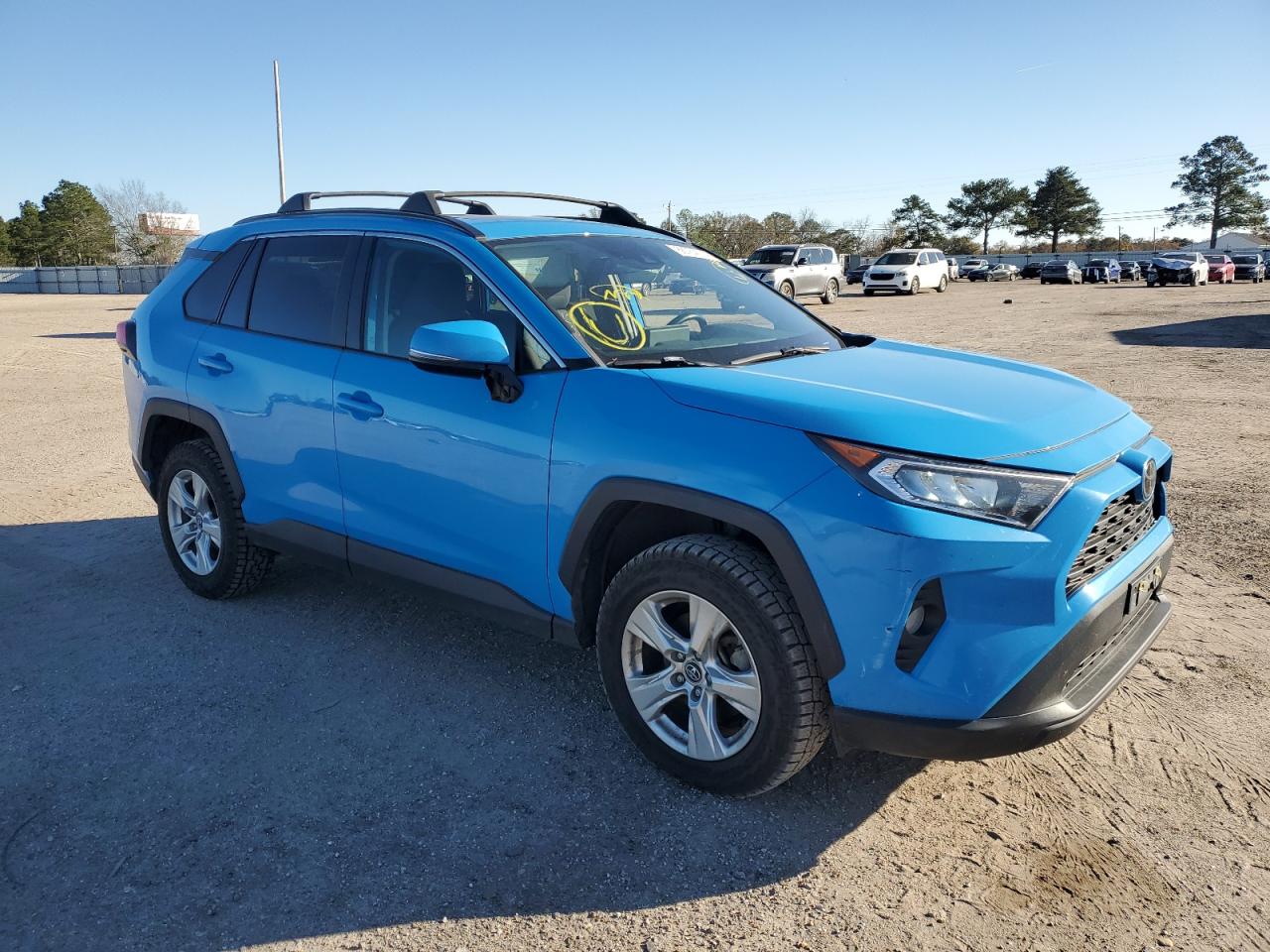 2020 TOYOTA RAV4 XLE