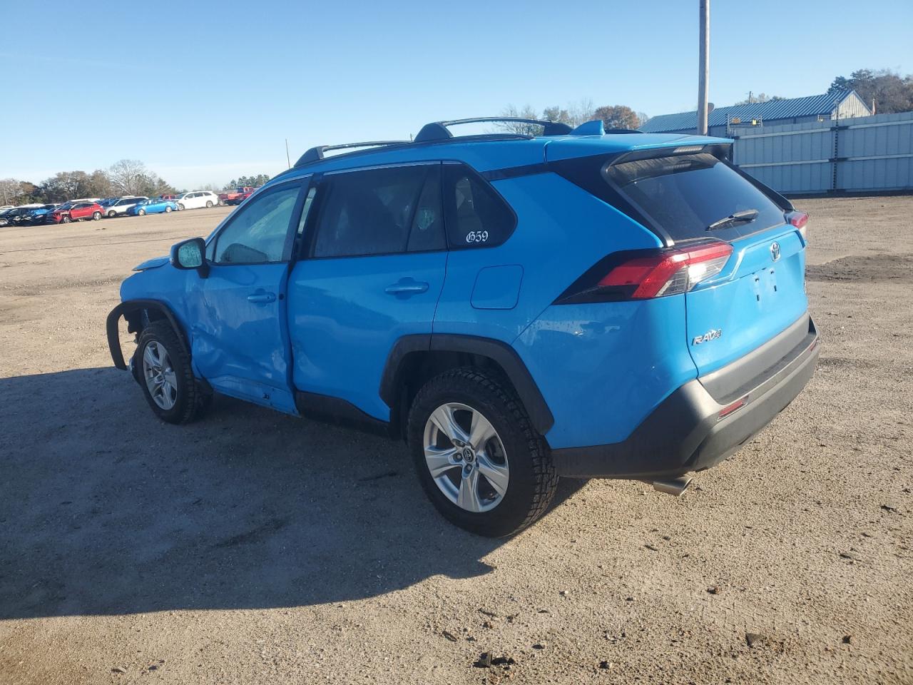 2020 TOYOTA RAV4 XLE