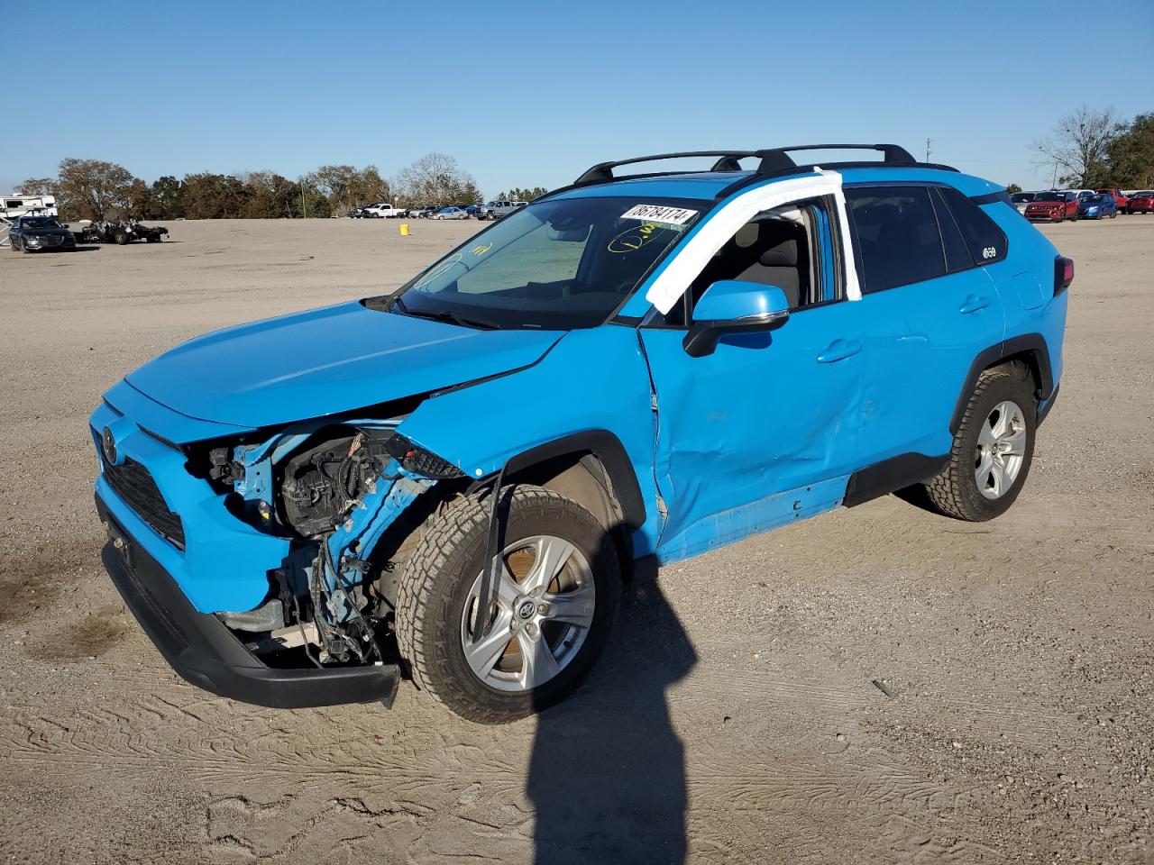 2020 TOYOTA RAV4 XLE