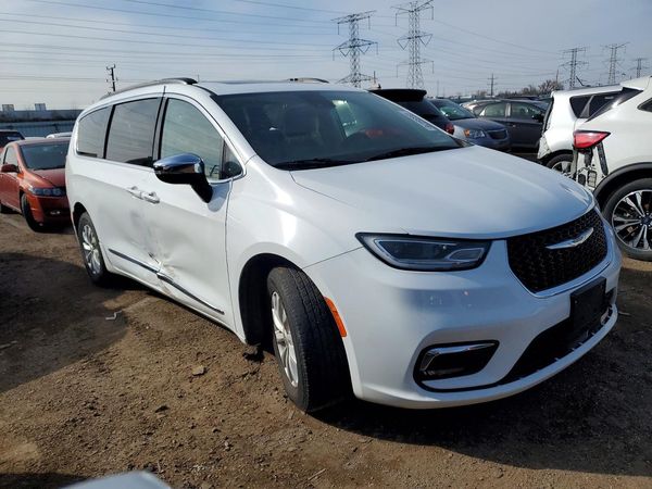 2023 CHRYSLER PACIFICA Limited