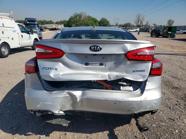 2015 KIA FORTE TOP (High)