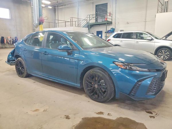 2025 TOYOTA CAMRY
