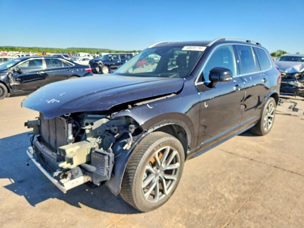 2019 VOLVO XC90 Momentum